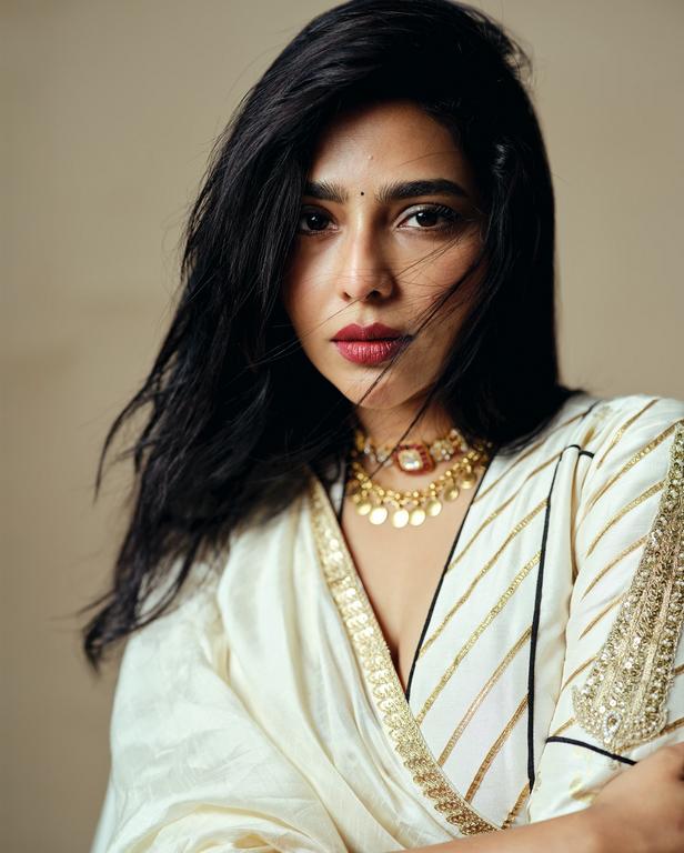 Aishwarya Lekshmi Unseen Hot Photos