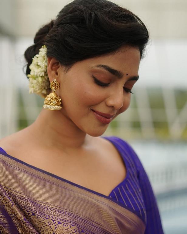 Aishwarya Lekshmi Unseen Hot Photos