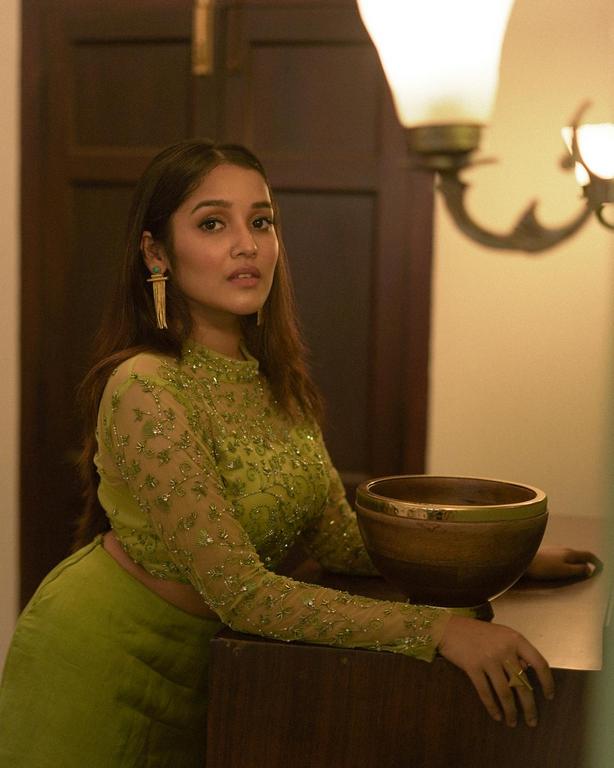 Anikha Surendran Hot Photos
