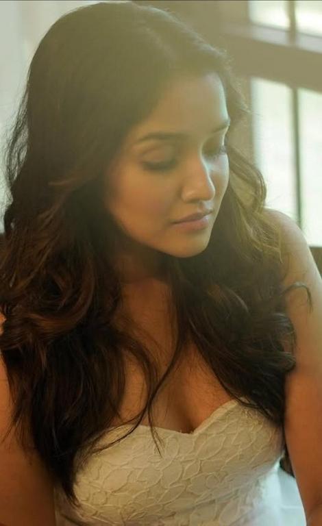 Anikha Surendran Hot Photos