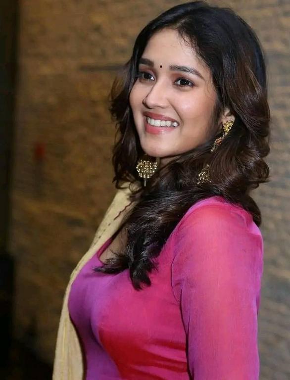 Anikha Surendran Hot Photos