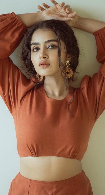 Anupama Parameswaran Hot