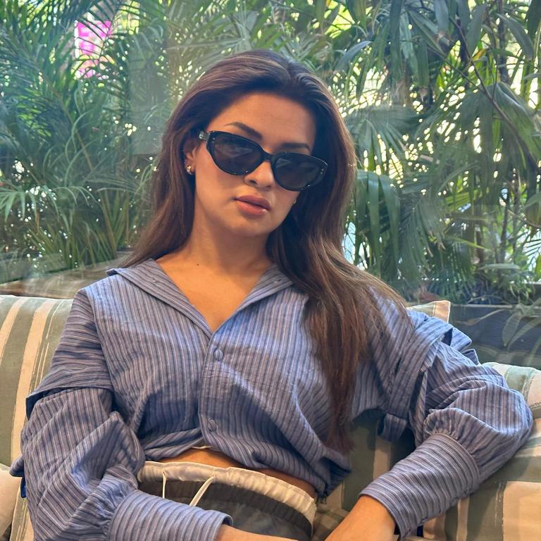 Avneet Kaur Hot Photos