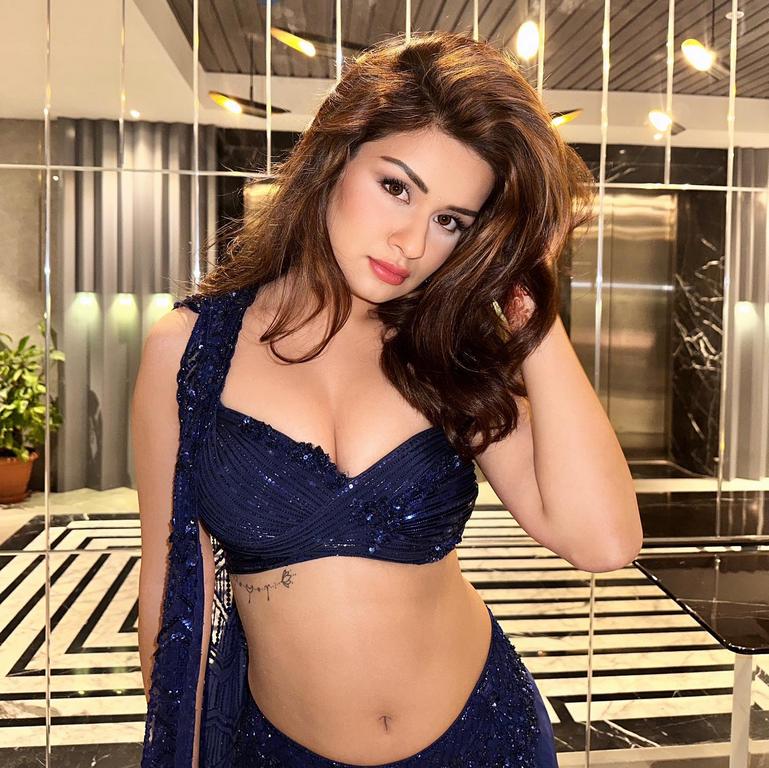 Avneet Kaur Hot Photos