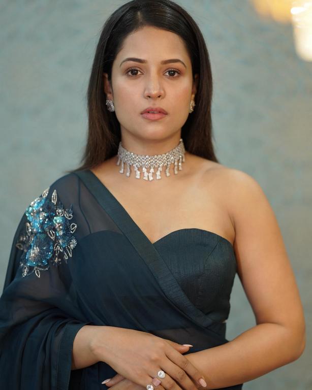 Brinda Acharya Hot