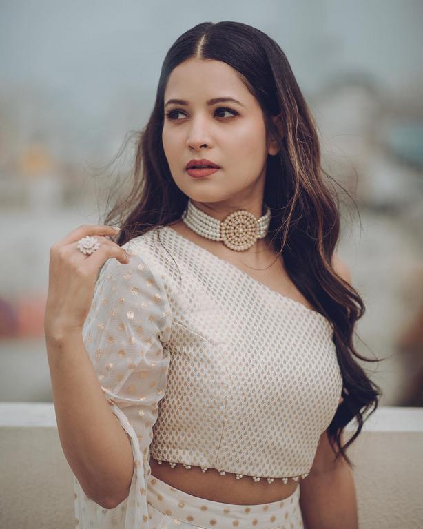 Brinda Acharya Hot