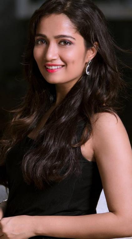 Jhinal Belani hot photos