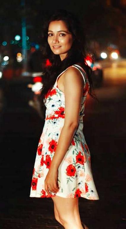 Jhinal Belani hot photos