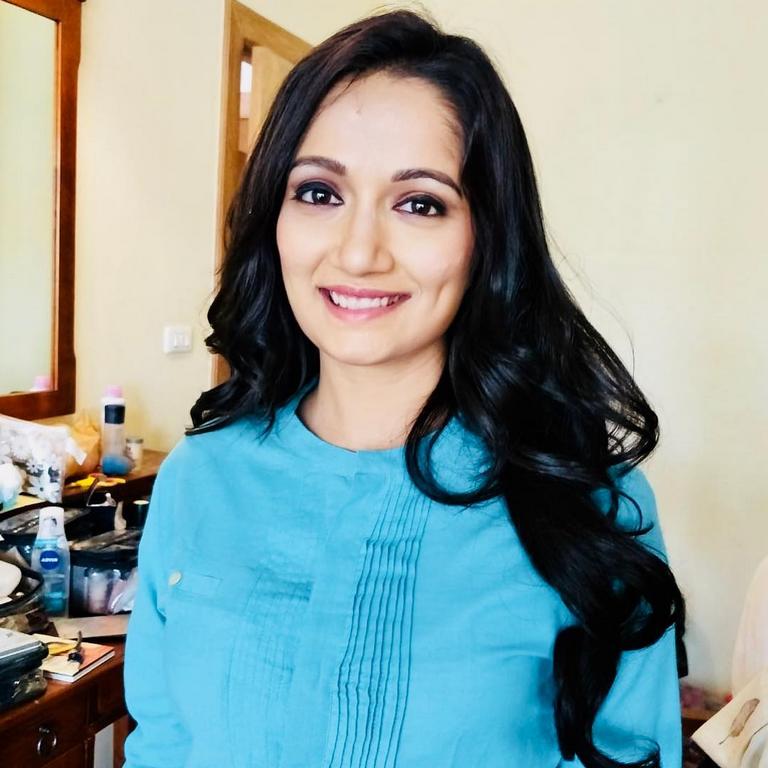 Jhinal Belani hot photos