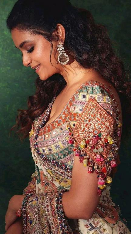 Keerthy Suresh Hot Photos