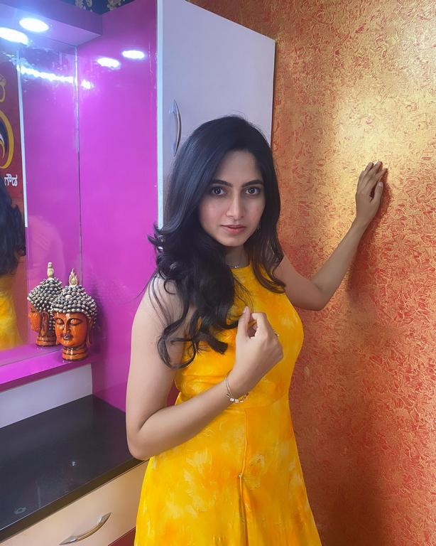 Kushee Ravi Stunning Photos