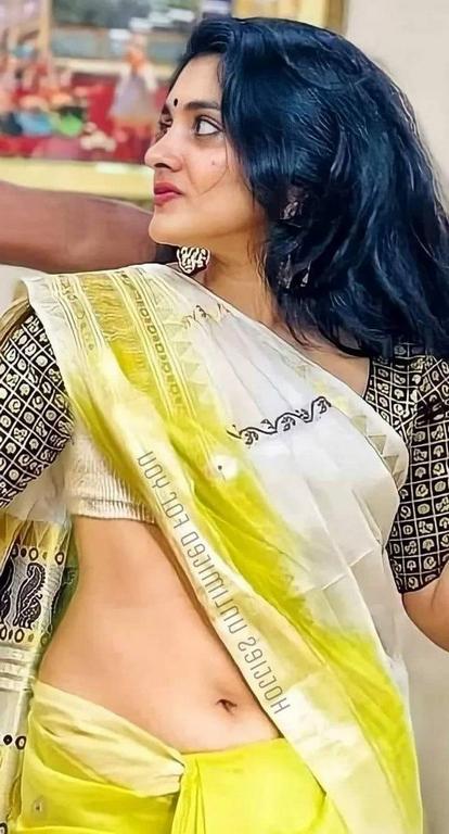 Nivetha Thomas Hot Photos