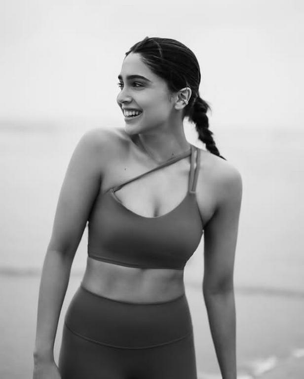Sharvari Wagh Sizzling Hot Photos