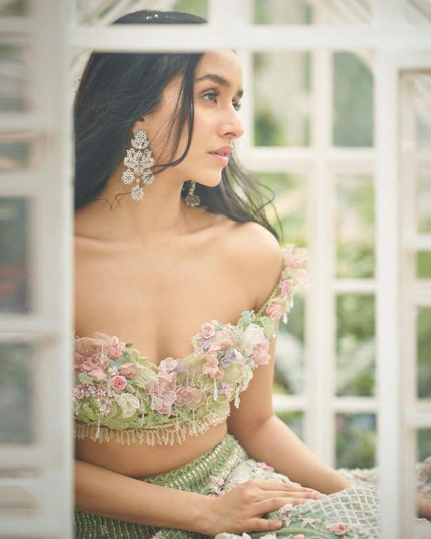 Shraddha Kapoor Hot Photos