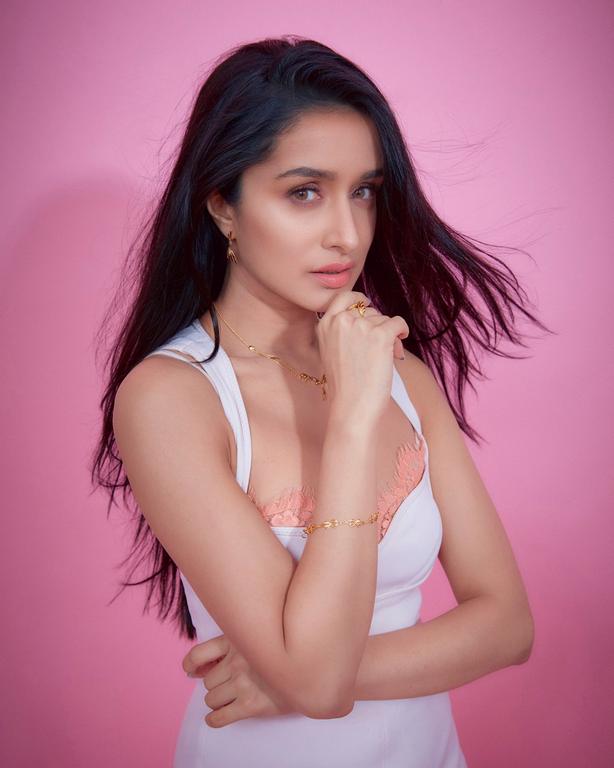 Shraddha Kapoor Hot Photos
