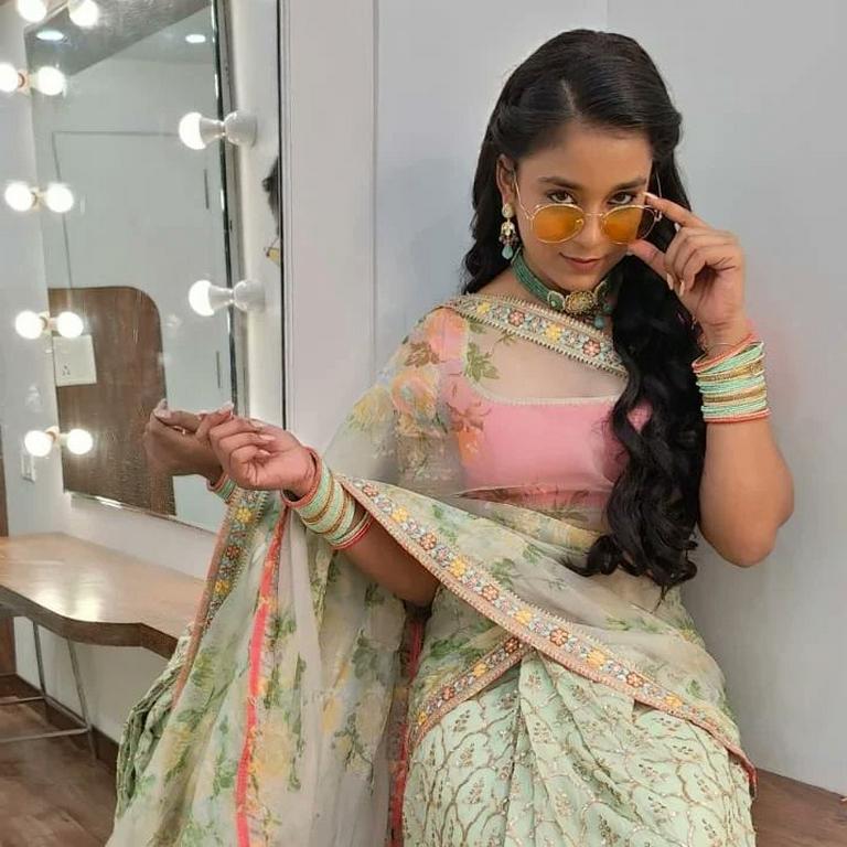 Sumbul Touqeer Hot Photos