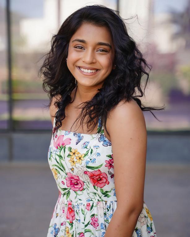 Sumbul Touqeer Hot Photos