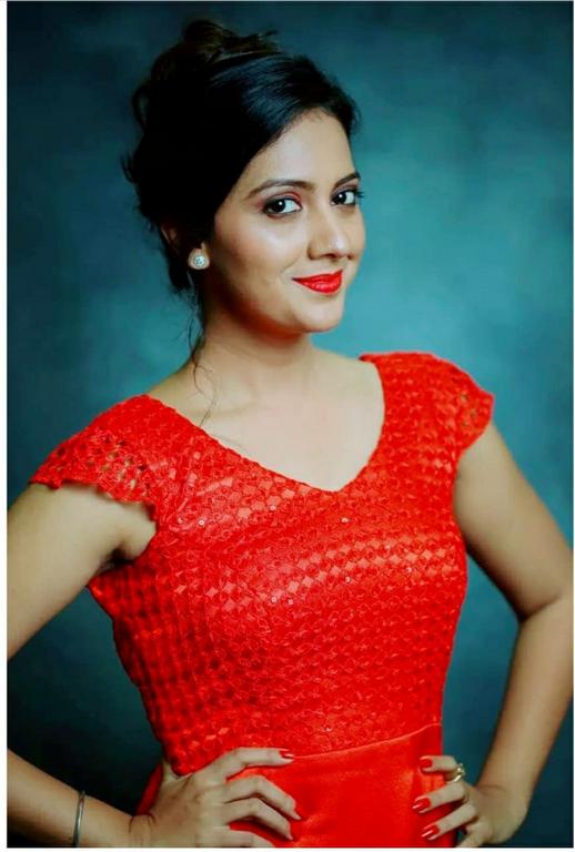 Tejashri Pradhan Hot