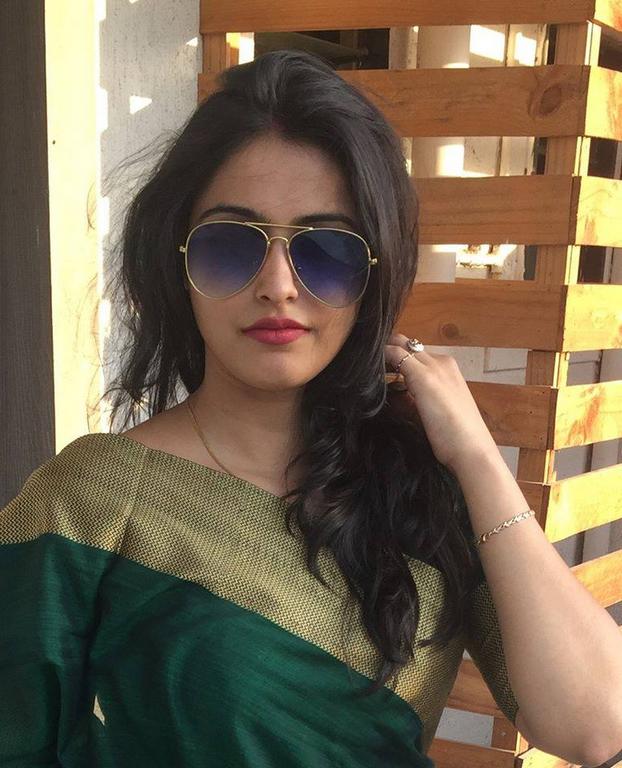 Tejashri Pradhan Hot