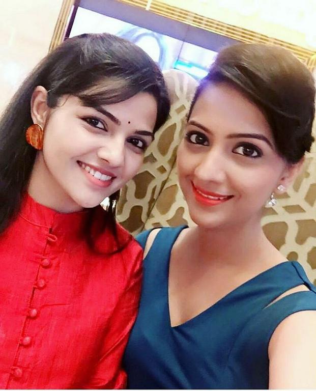 Tejashri Pradhan Hot