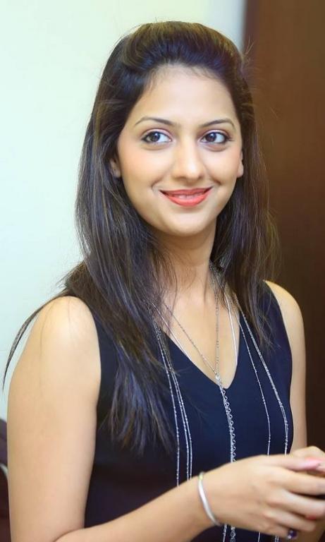 Tejashri Pradhan Hot