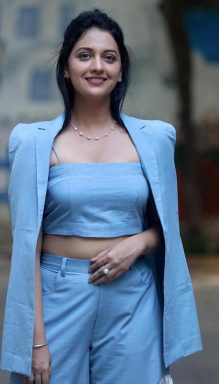 Tejashri Pradhan Hot