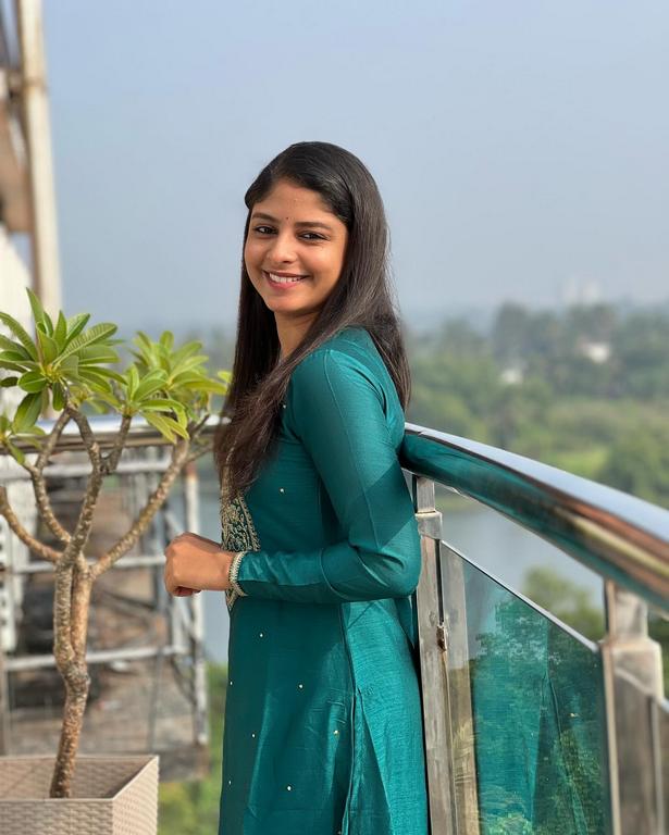 Akhila Bhargavan Photos