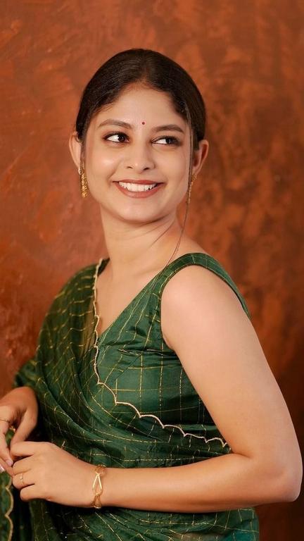 Akhila Photos
