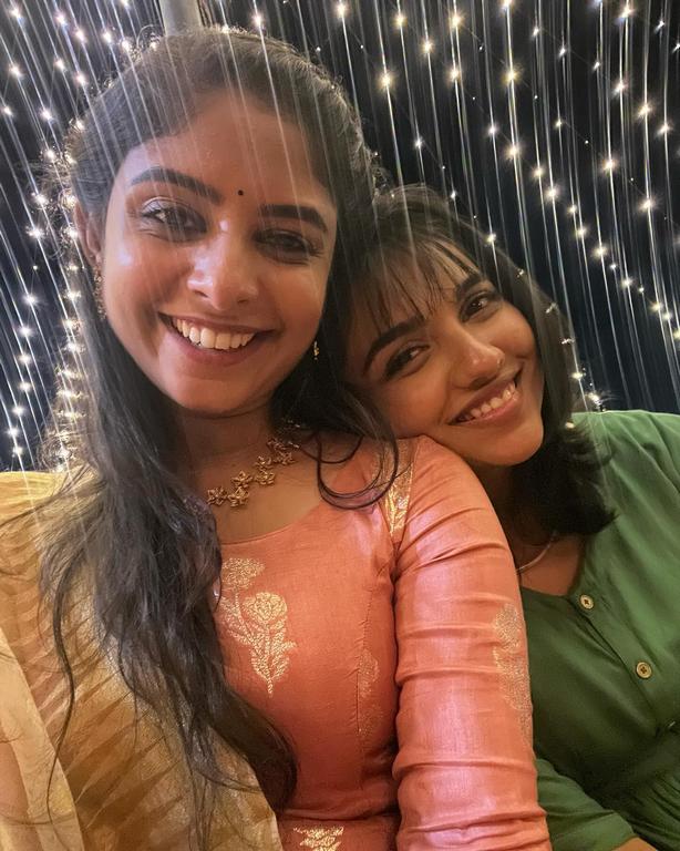 Akhila Bhargavan Photos