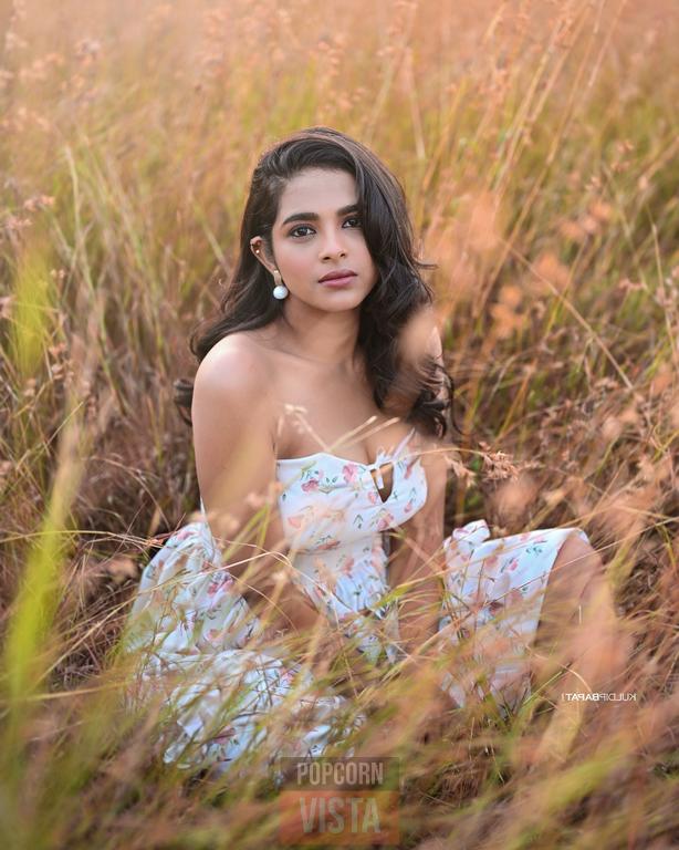 Amruta Dhongade Hot Photos