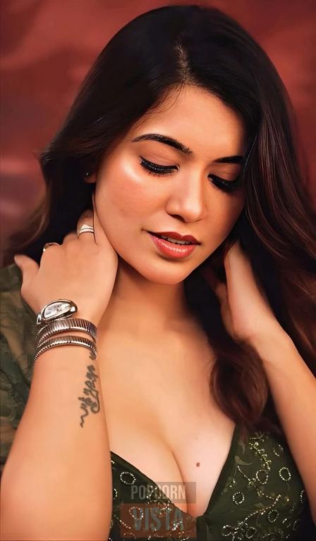 Anju Kurian Hot