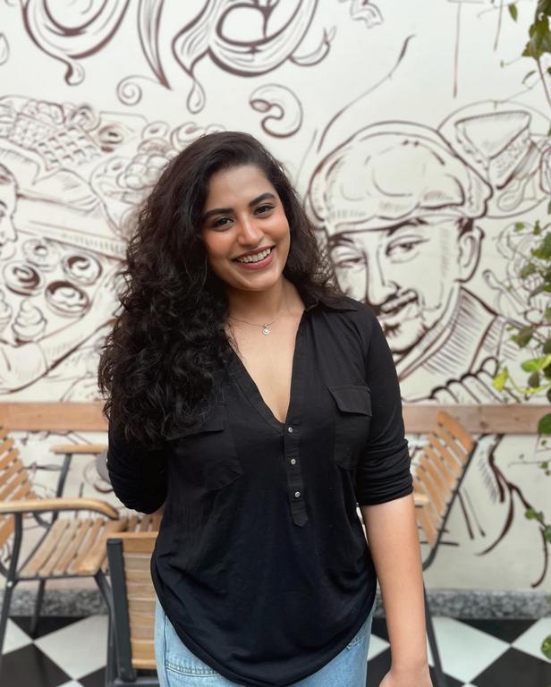 Archana Kottige Photos