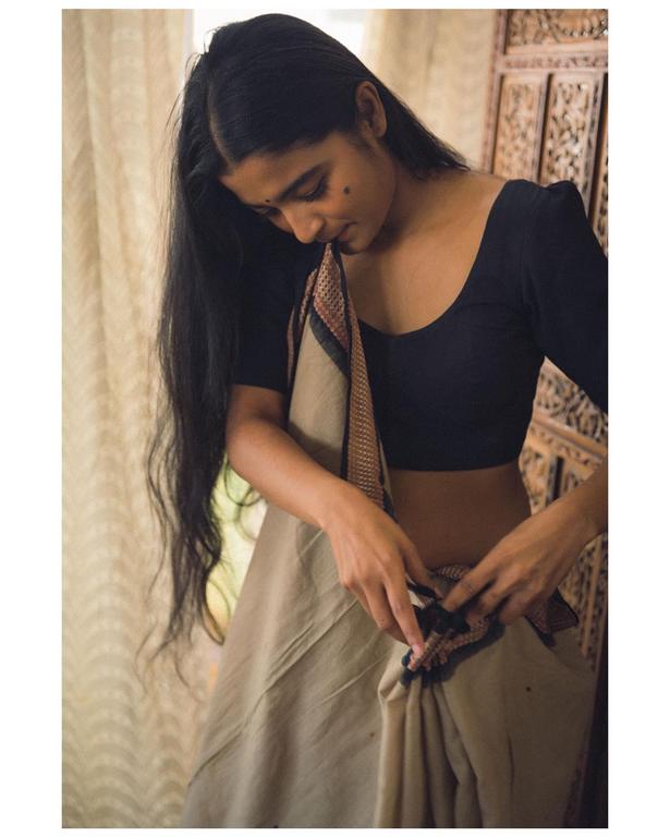 Chaithra J Achar Hot