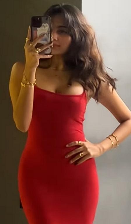 Devika Hot