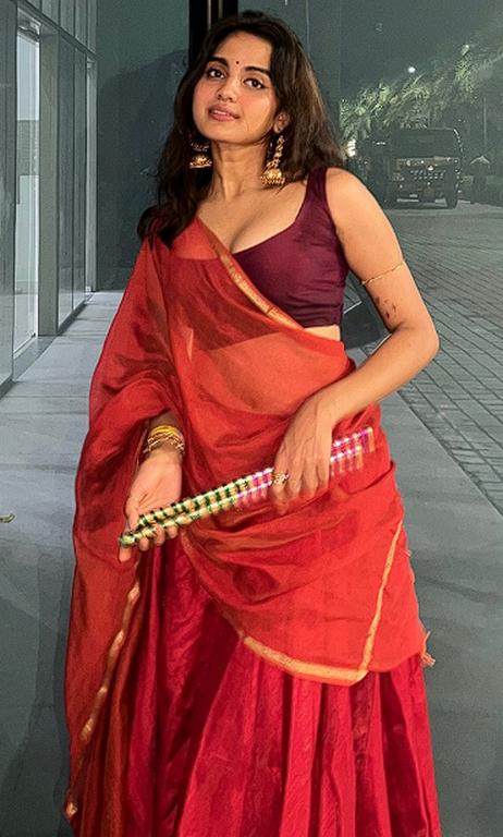 Devika Sanjay Hot