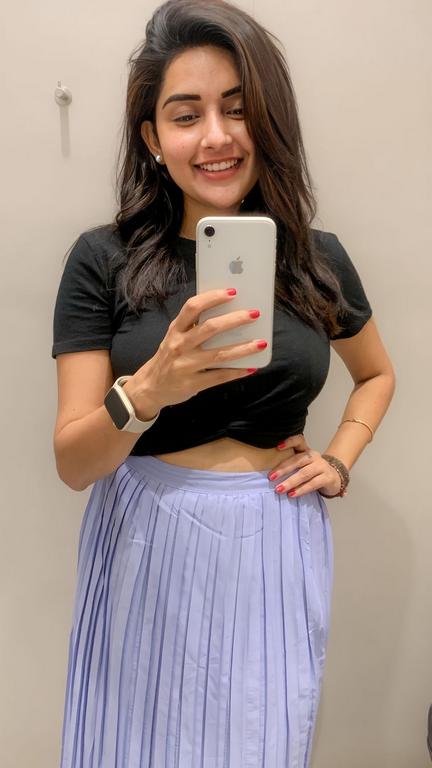 Mahima Hot
