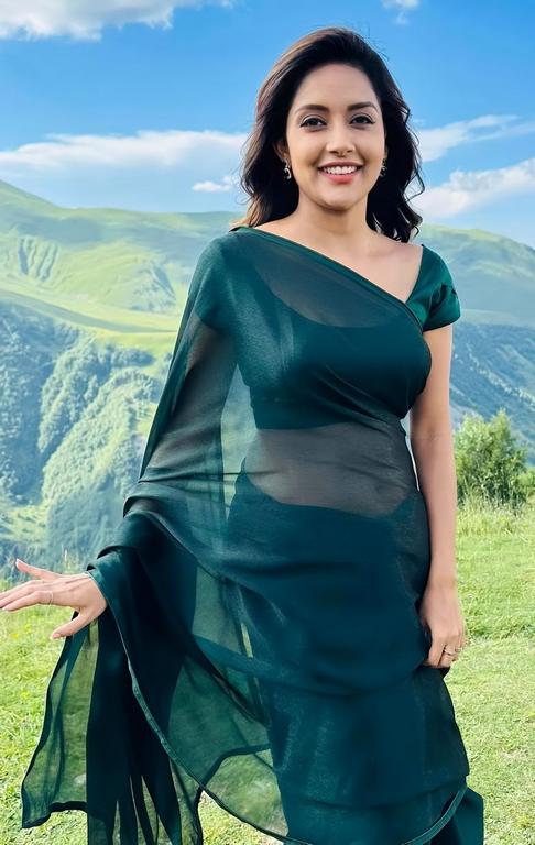 Mahima Hot