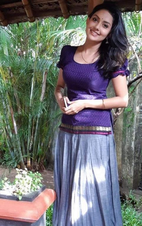 Mahima Nambiar Hot