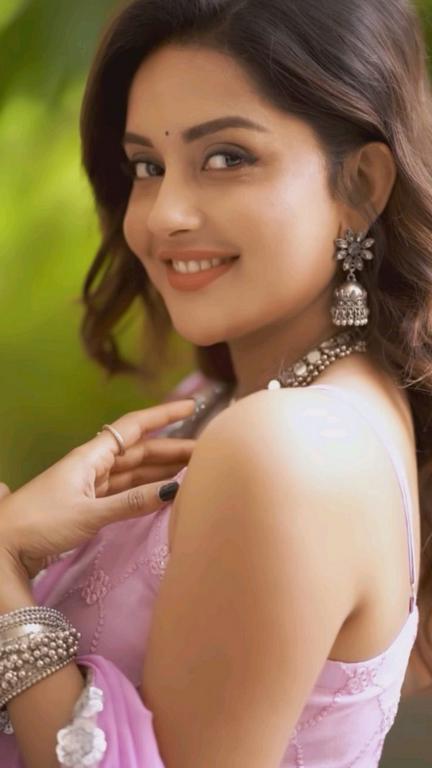 Mahima Nambiar Hot