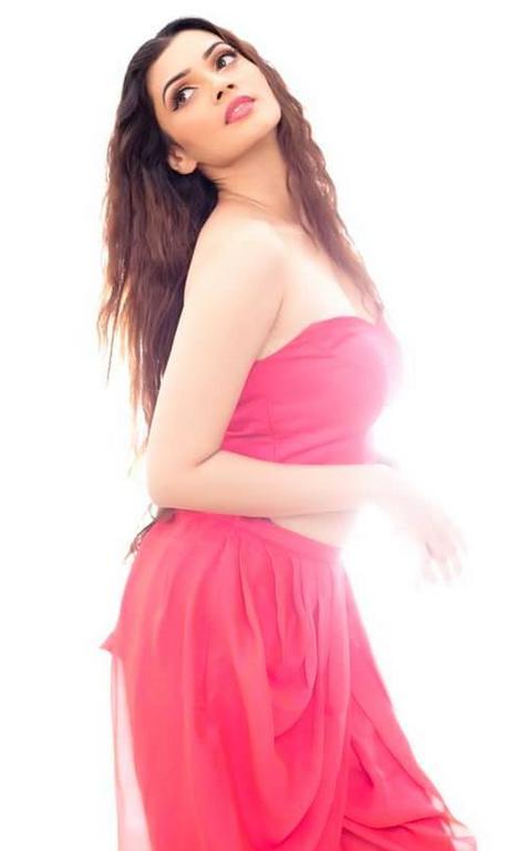 Nimika Hot