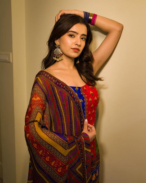 Rukshar Dhillon Hot