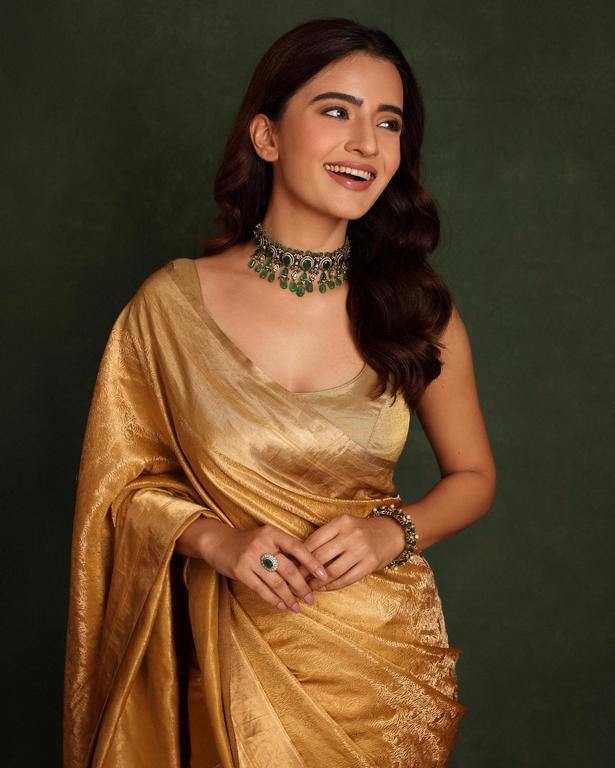 Rukshar Dhillon Hot