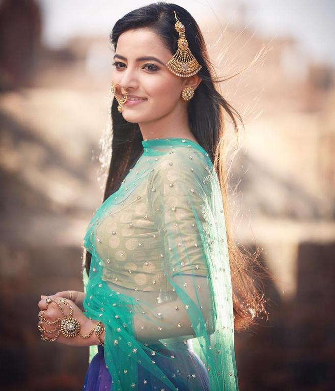 Rukshar Dhillon Hot