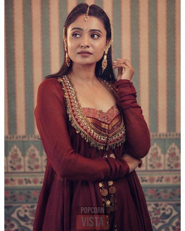 Shraddha Dangar Photos