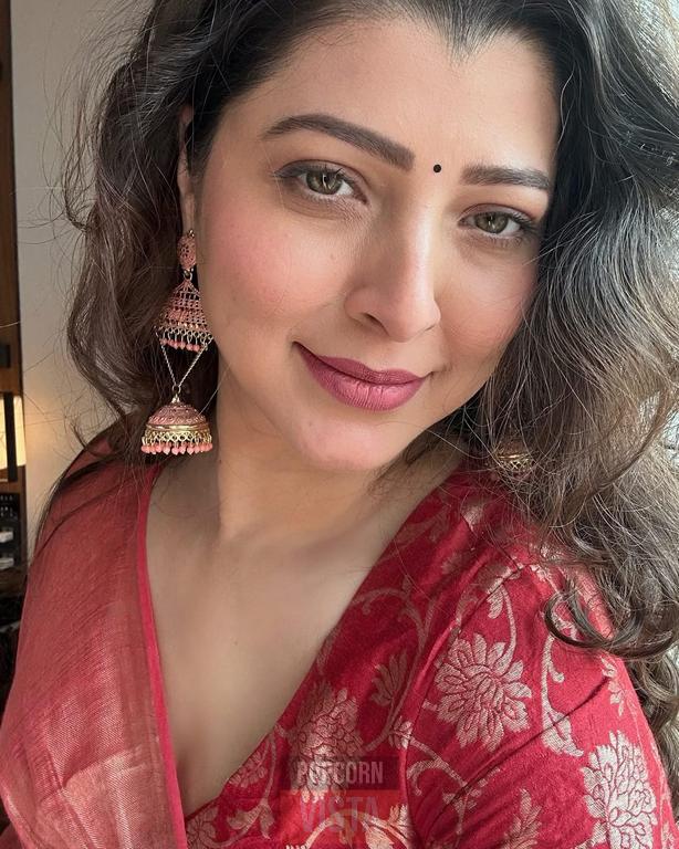 Tejaswini Pandit Hot